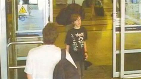 Authorities tried to get info on <b>Andyroo</b> from the website the communication had taken place on, but they'd recently changed their system and lost user data, so they weren't able to trace <b>Andyroo</b>. . Andrew gosden andyroo